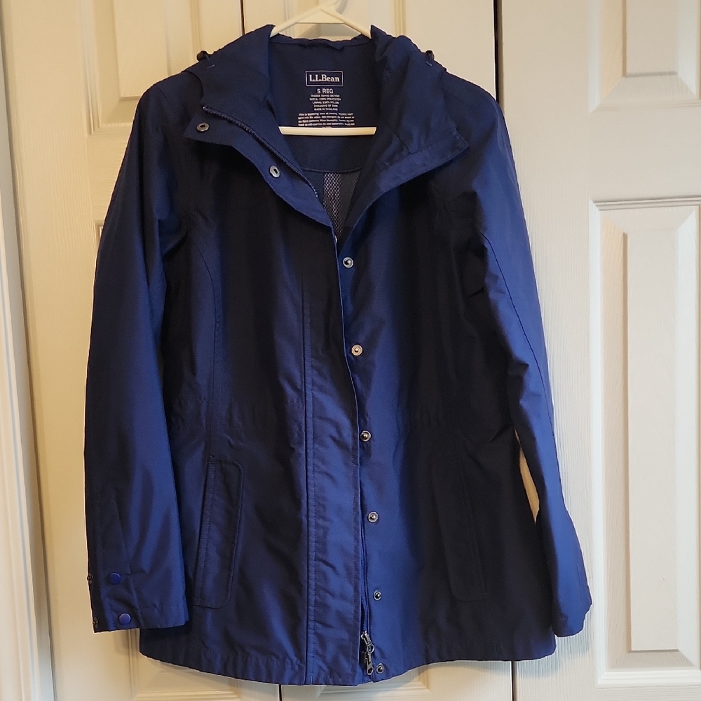 L.L. Bean Women's Navy Blue Windbreaker Jacket